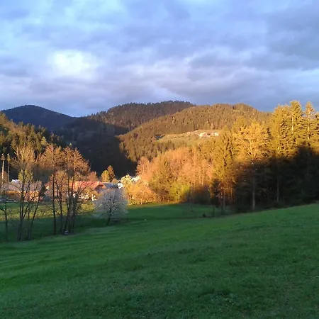 Bivanje na kmetiji Farm Rotovnik - Plesnik *